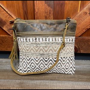 Myra crossbody bag